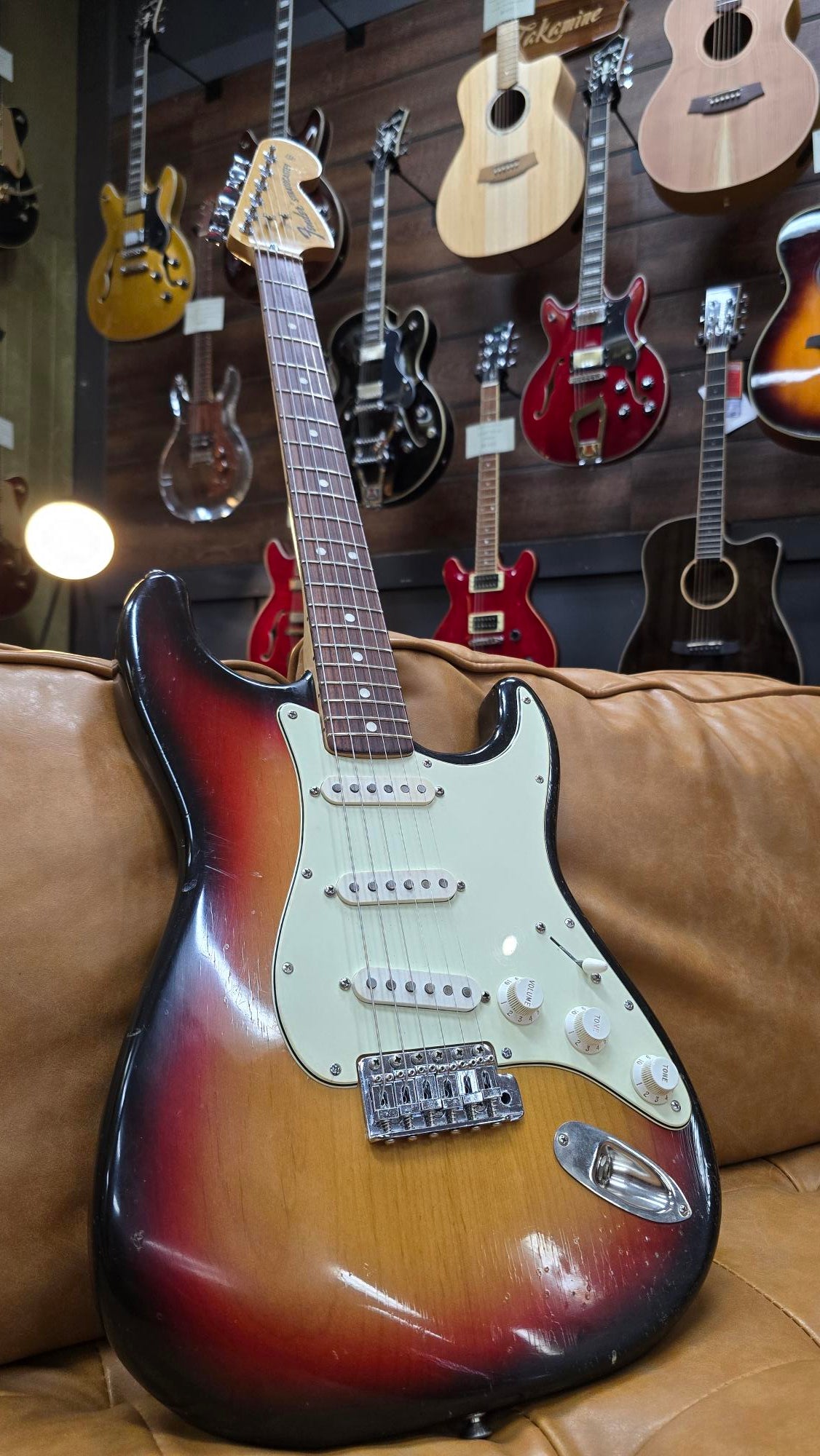 1973 Fender Stratocaster 3 Tone Sunburst Electric Guitar W/Og Case