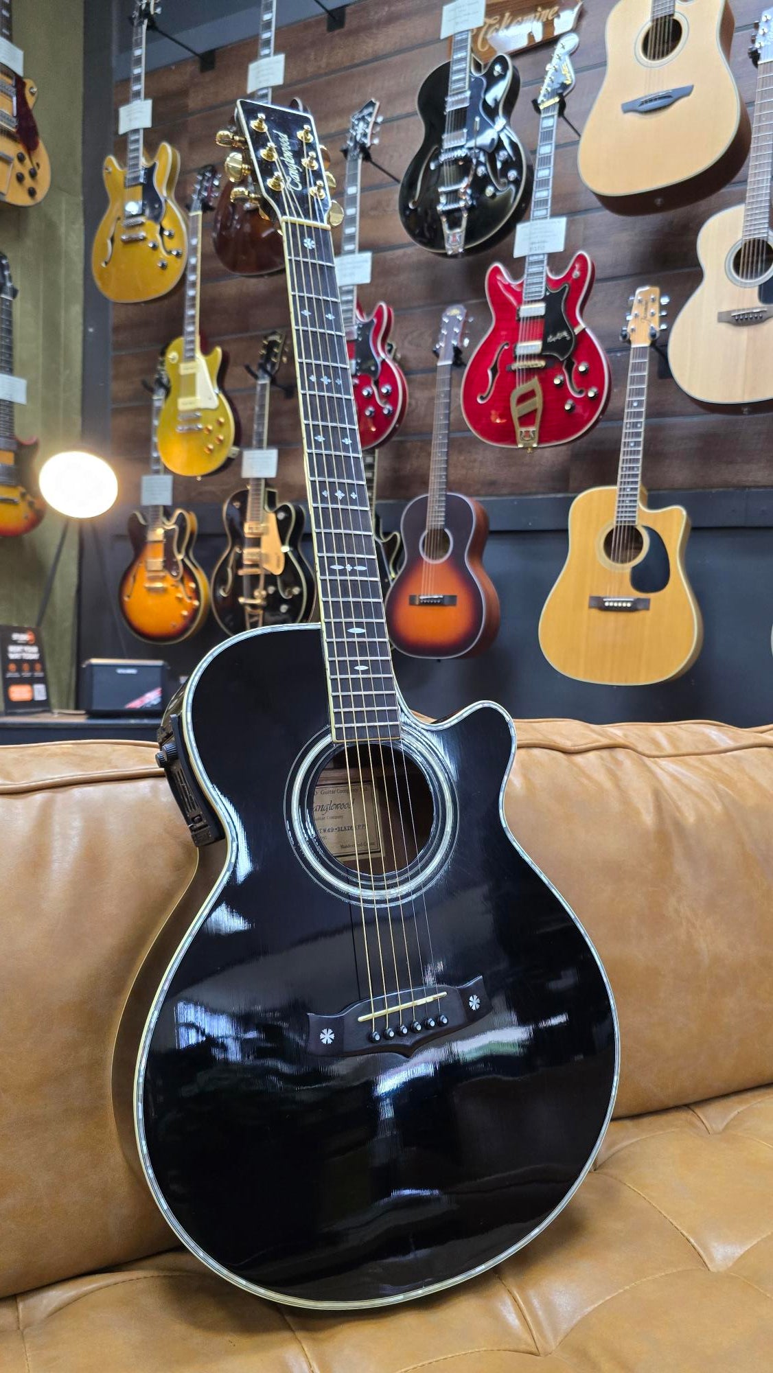 Tanglewood TW49 Black Gloss All solid timbers Acoustic/Electric Guitar W/Case (Pre-Owned)