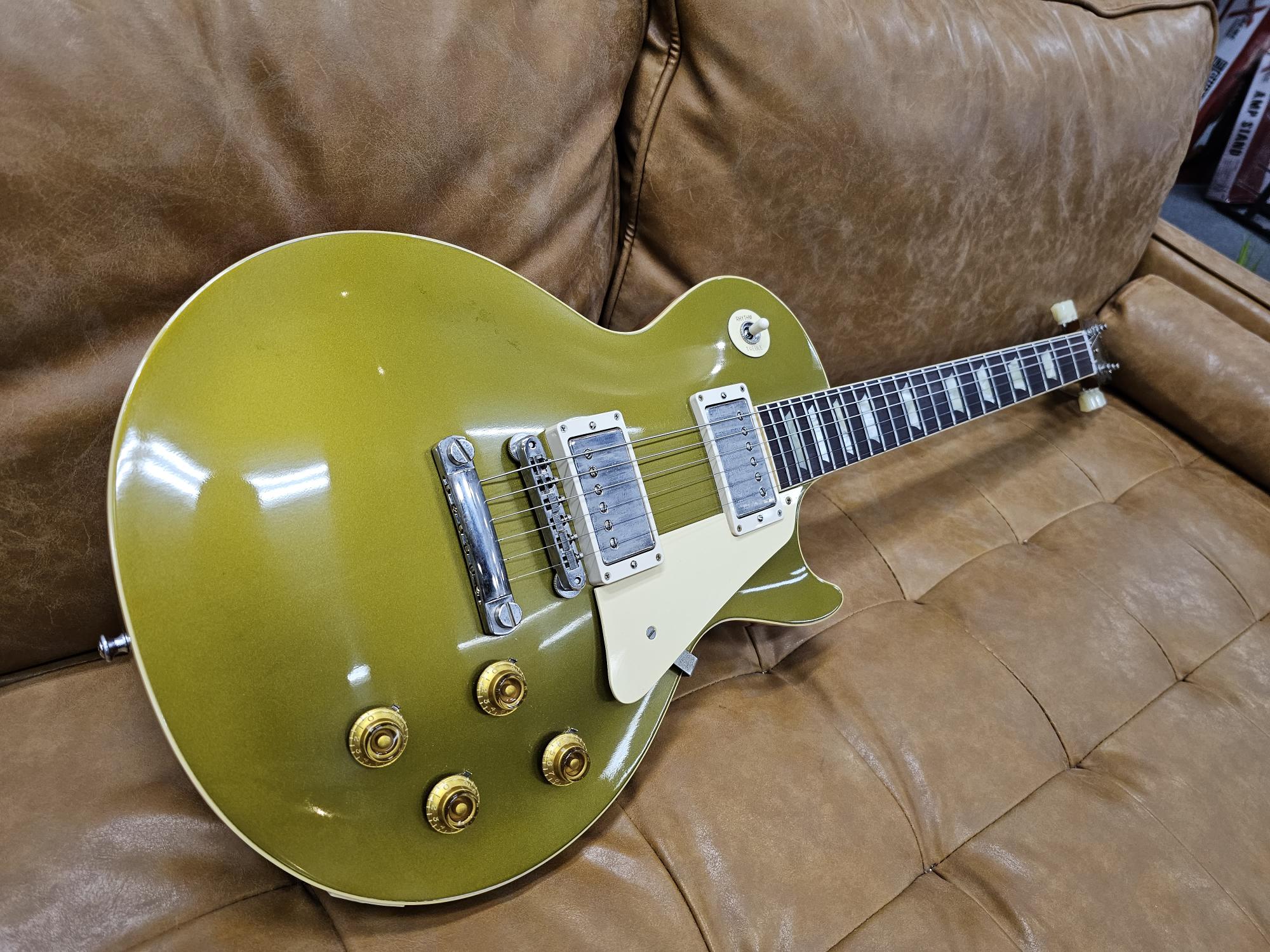 GIBSON LES PAUL GOLDTOP R7 ELECTRIC GUITAR (Pre-Owned) W/Case