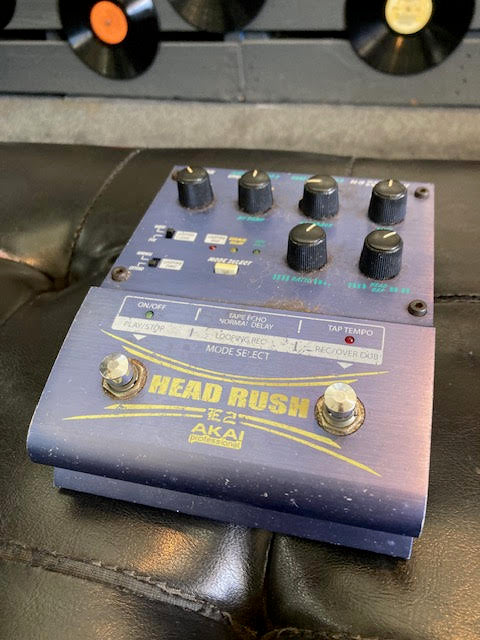 Akai Headrush looper pedal