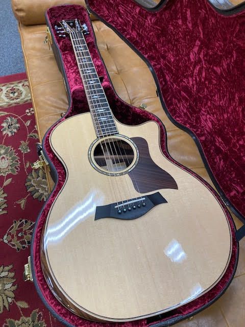 Taylor 814CE DLX acoustic electric guitar (preowned)