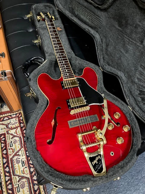 Gibson ES335 2005 Dot electric guitar w/ hardcase
