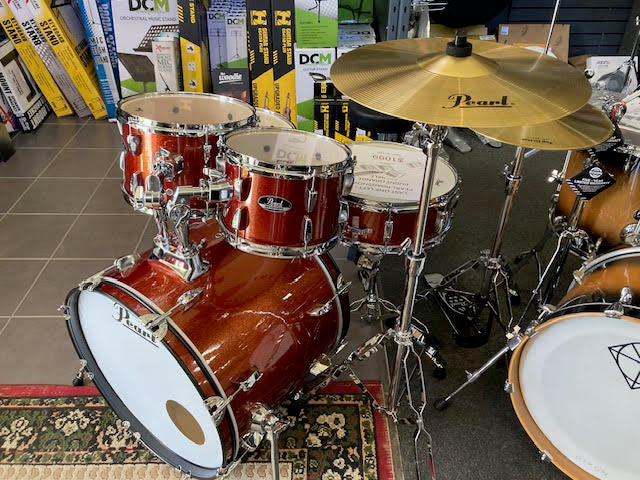 Pearl Roadshow 5 piece drum kit package