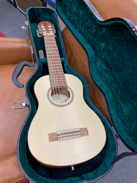 Valencia VC350 small body guitar w/ case (immaculate)