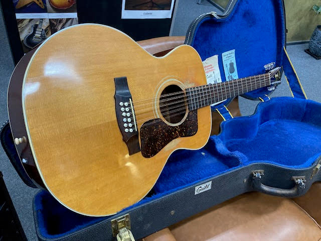 Guild 1973 F212 12 string w/ original case + hangtags