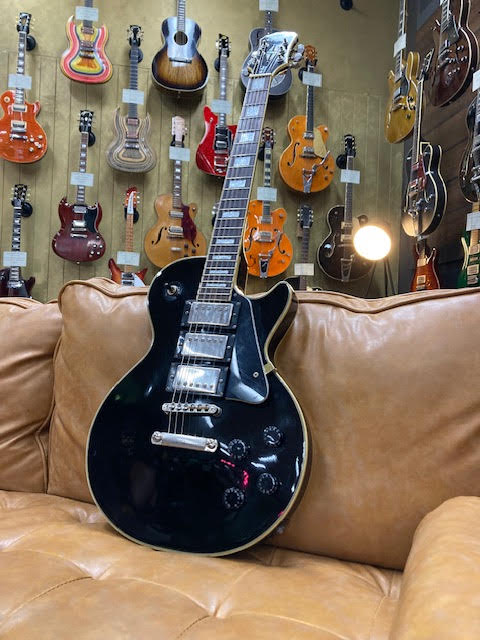 Epiphone 2010 Les Paul Custom w/ original case