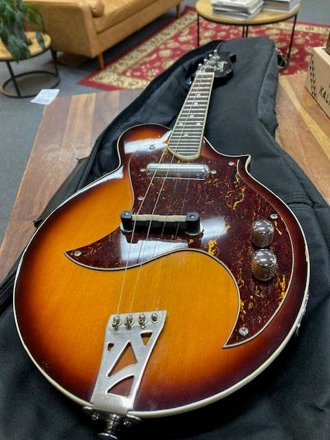 Kentucky KM-300E electric mandolin (preowned)