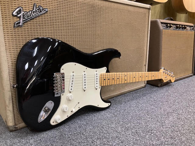 Fender Stratocaster 2008 Black Immaculate condition w/ case