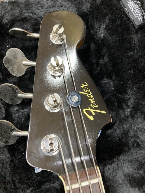 Custom Jazz bass w/ Fender case (preowned)