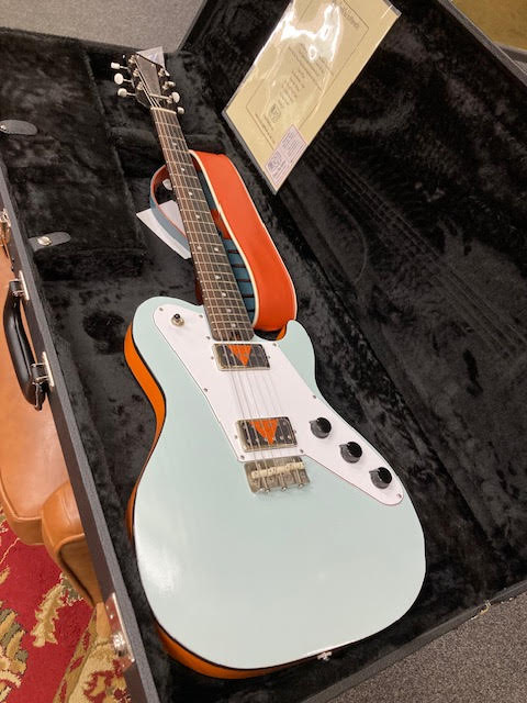 SOLD - DeluxeTone Radiola Custom GT40 Daytona electric guitar