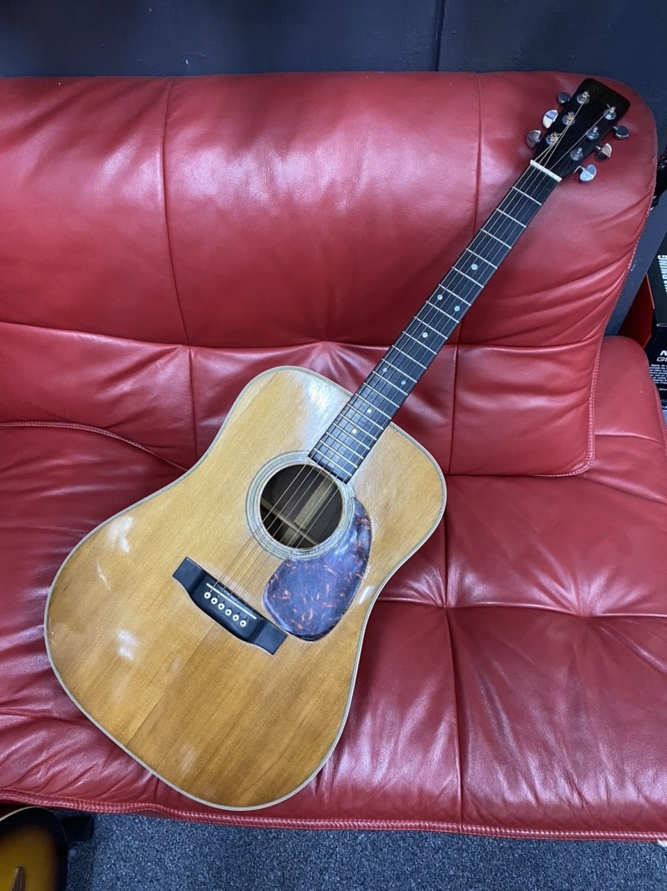 Martin D28