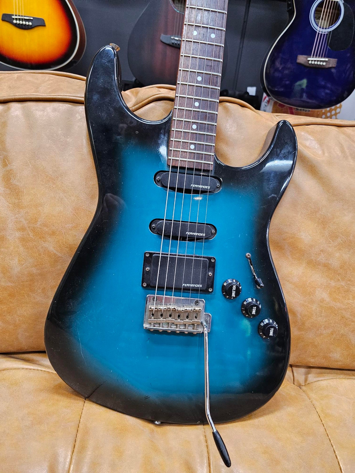 Fernandes 1980's Super Strat Blue/Black (Pre-Owned)