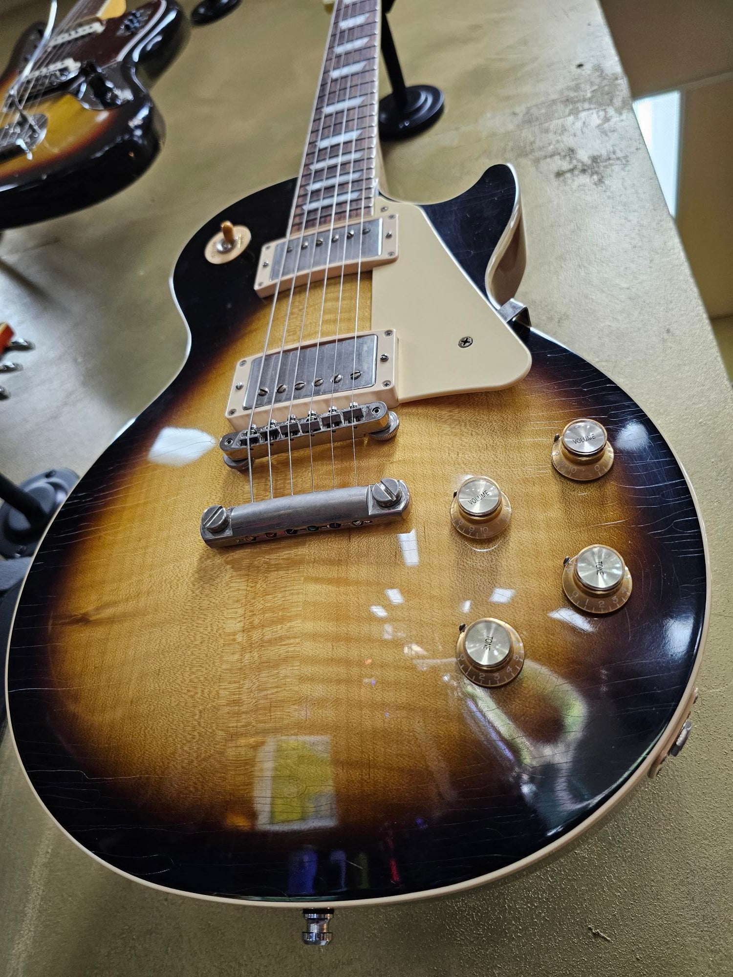 Gibson Les Paul Music at Noosa 