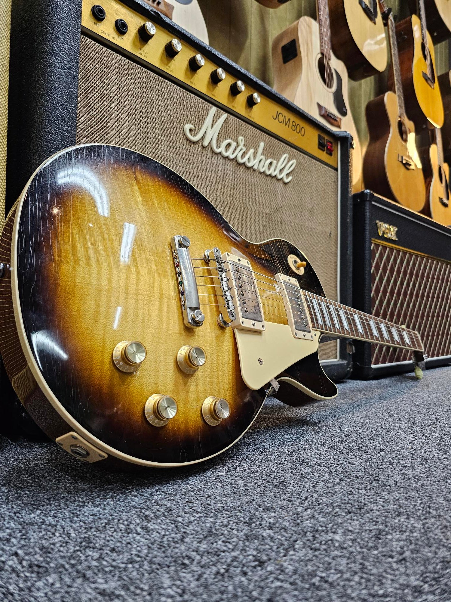 Gibson Les Paul Music at Noosa