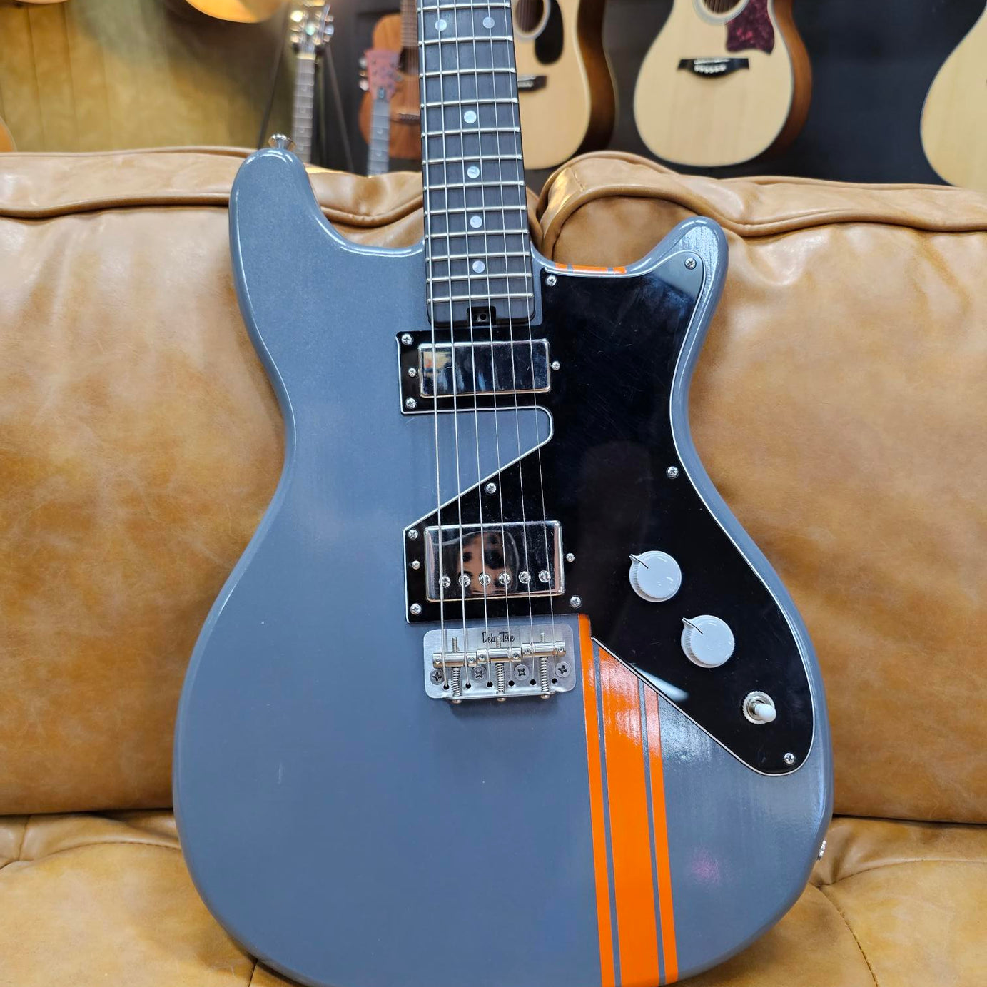 DeluxeTone Cosmopolitan " Mopar GT " electric guitar