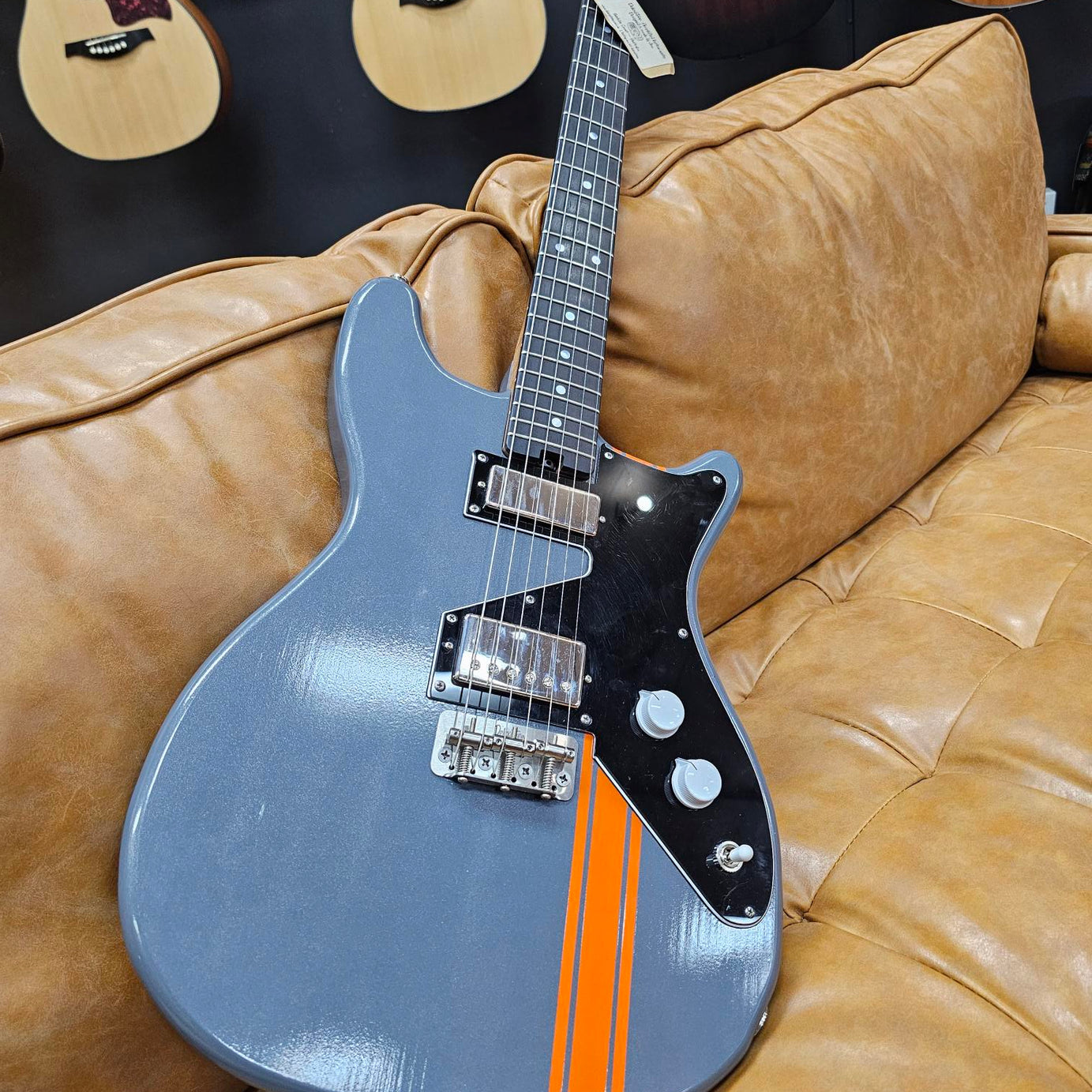 DeluxeTone Cosmopolitan " Mopar GT " electric guitar