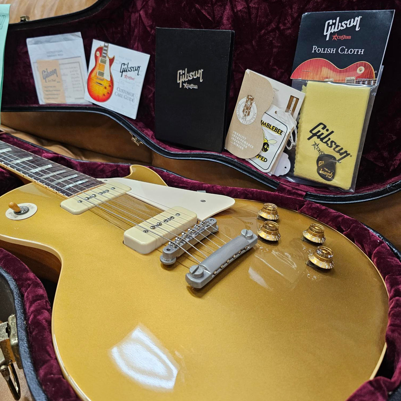 2006 Gibson Les Paul Gold Top R6 Custom Shop Electric Guitar W/Case (Pre-Owned)