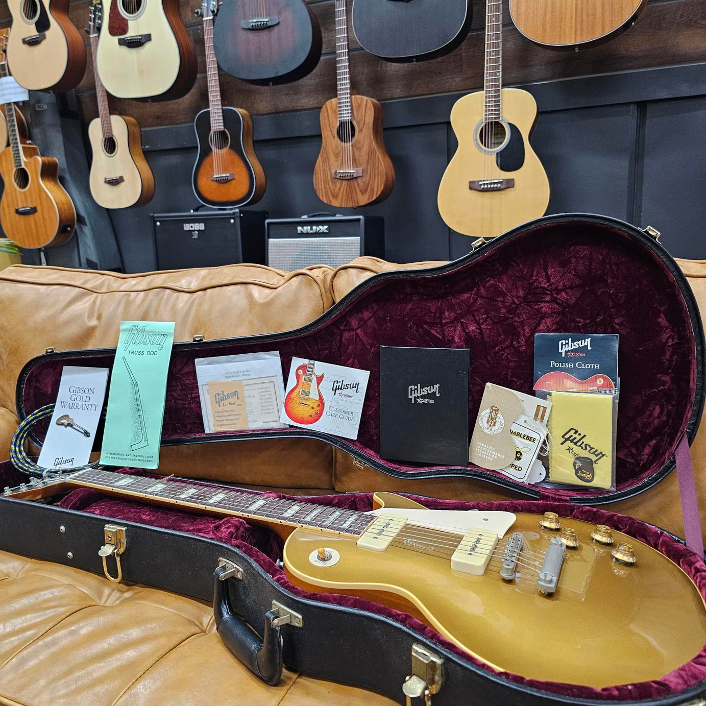 2006 Gibson Les Paul Gold Top R6 Custom Shop Electric Guitar W/Case (Pre-Owned)