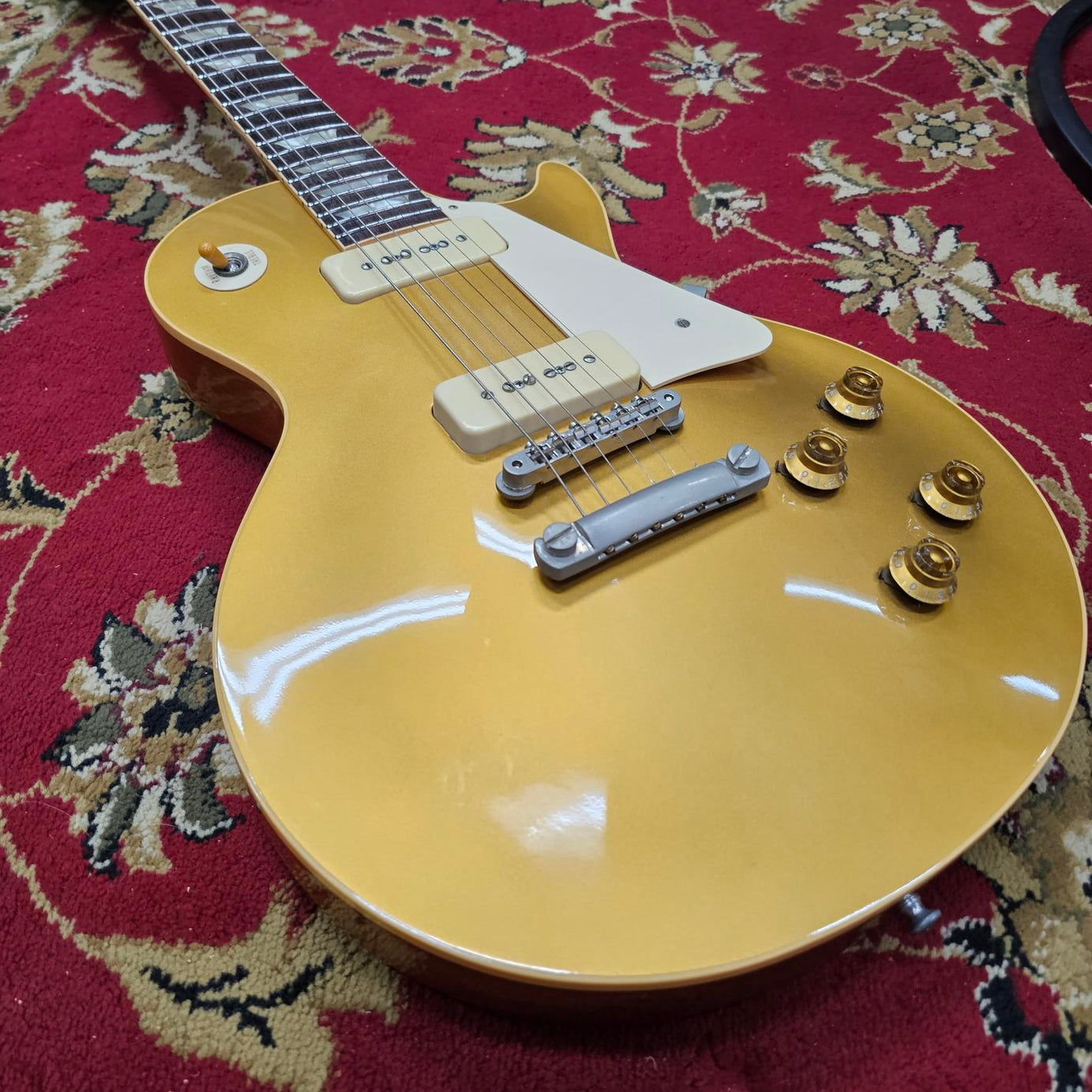 2006 Gibson Les Paul Gold Top R6 Custom Shop Electric Guitar W/Case (Pre-Owned)