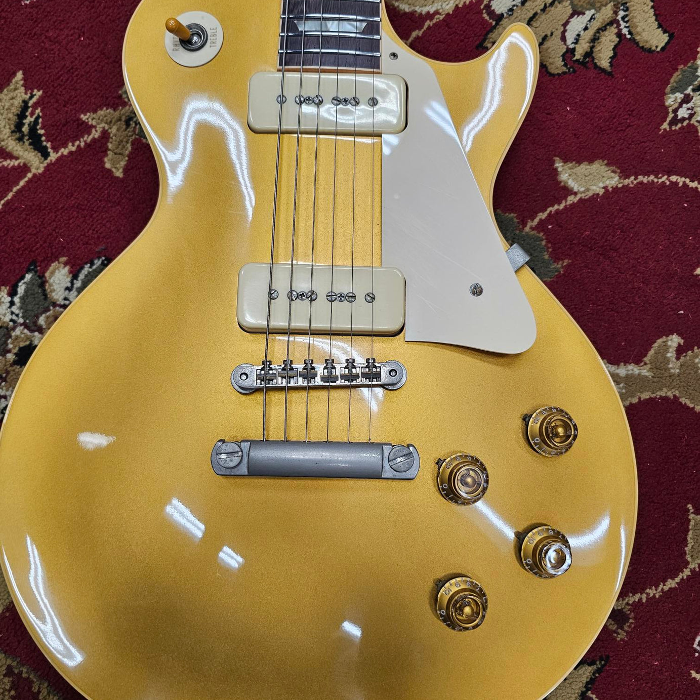 2006 Gibson Les Paul Gold Top R6 Custom Shop Electric Guitar W/Case (Pre-Owned)