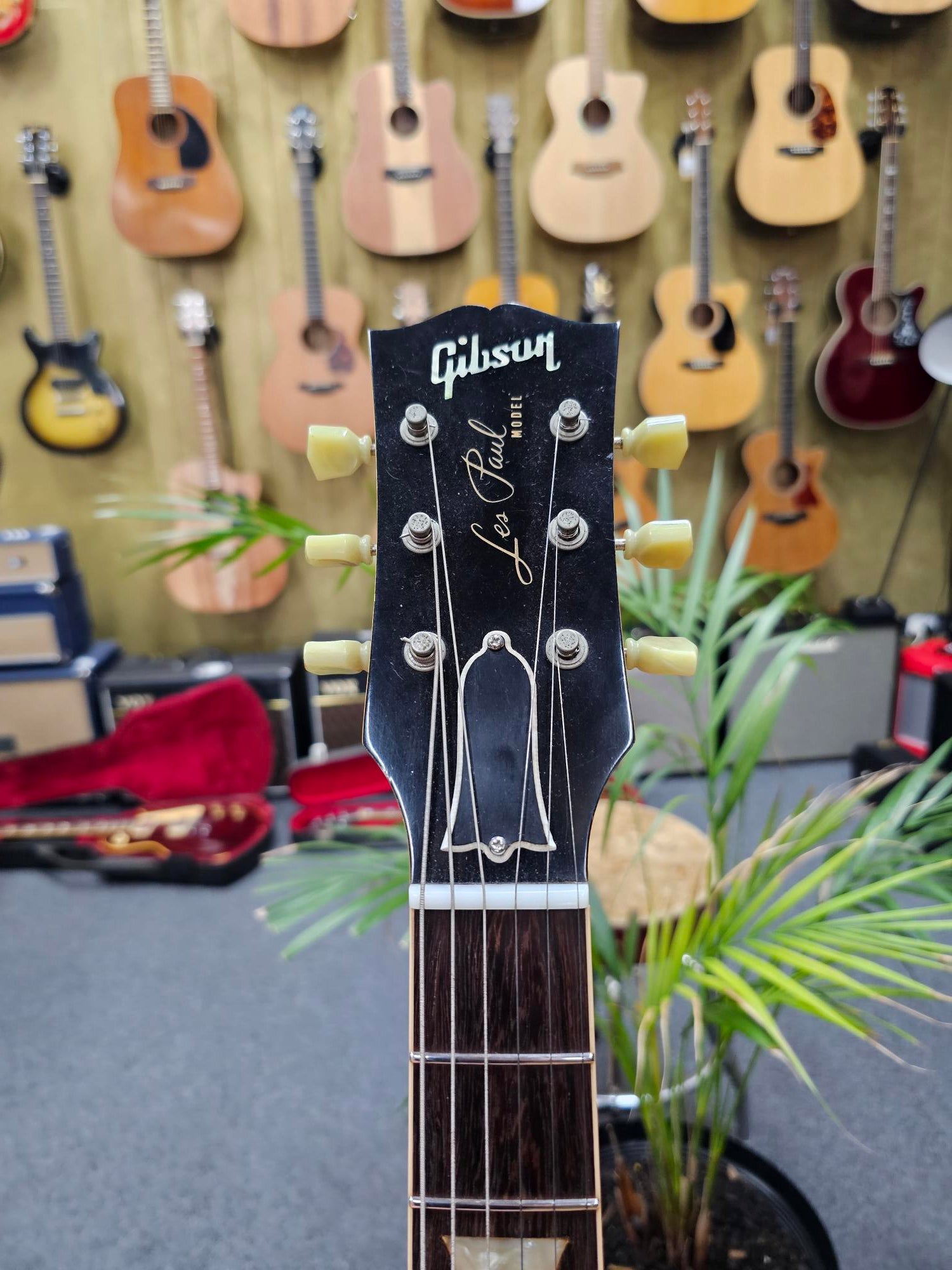 2006 Gibson Les Paul Gold Top R6 Custom Shop Electric Guitar W/Case (Pre-Owned)