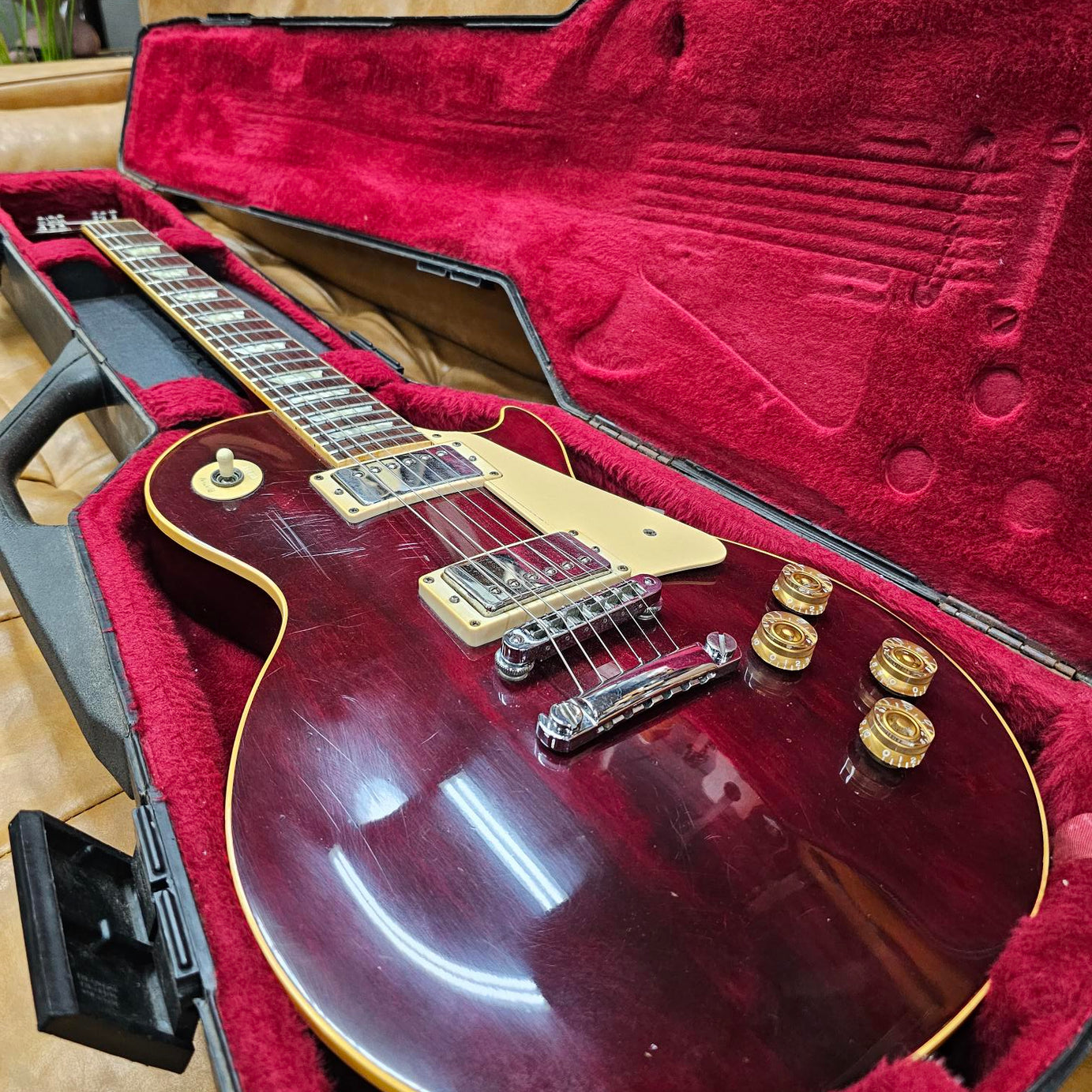 1986 Gibson Les Paul Standard Wine Red w/ original case