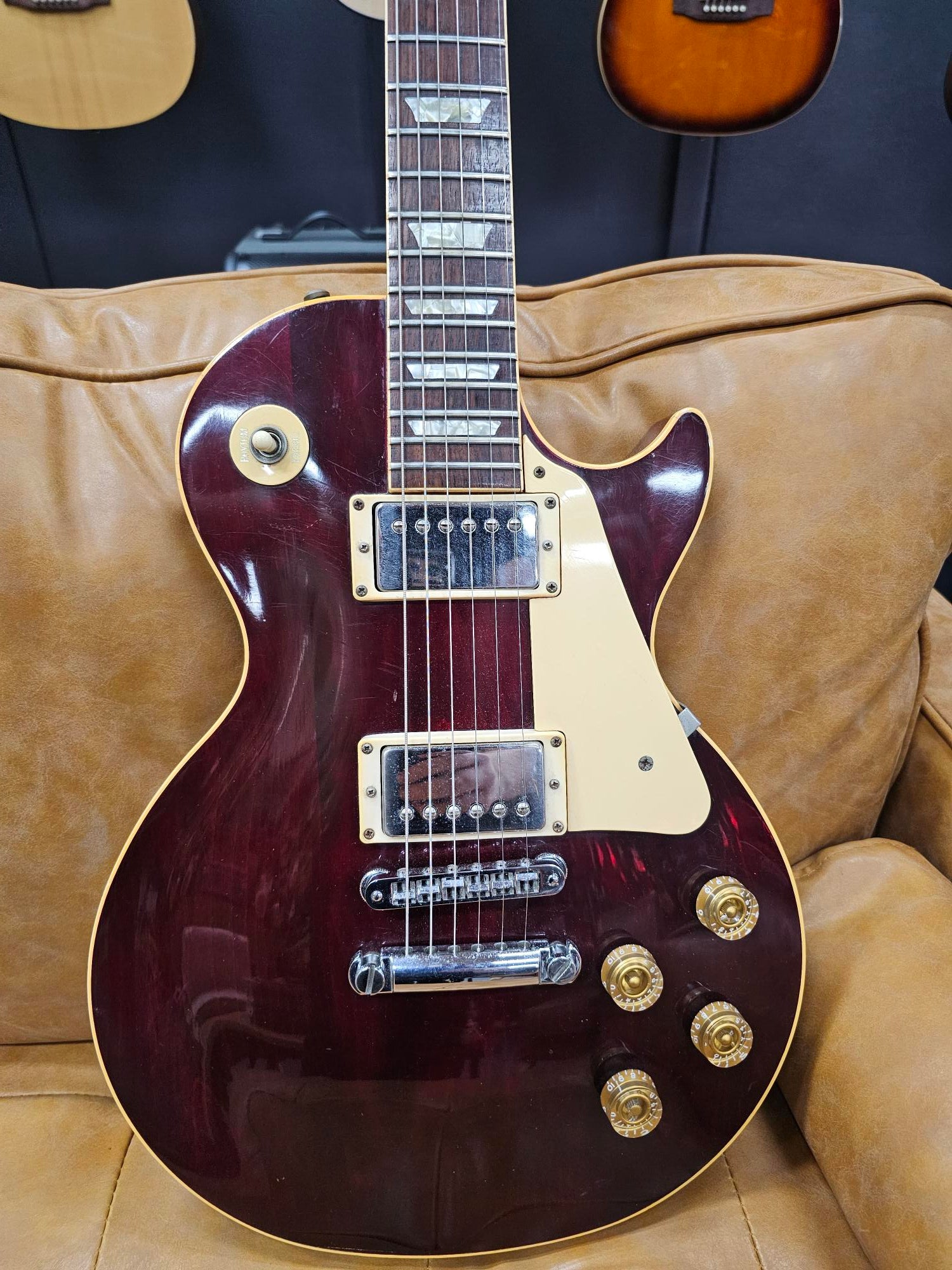 1986 Gibson Les Paul Standard Wine Red w/ Hard case