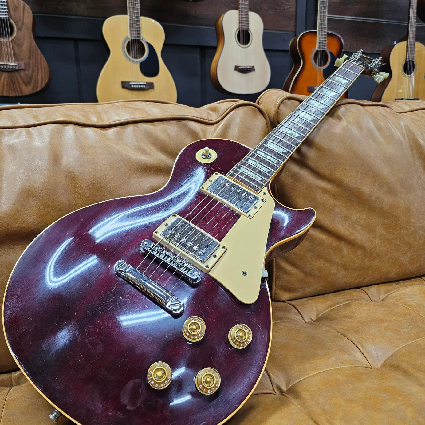 1986 Gibson Les Paul Standard Wine Red w/ Hard case