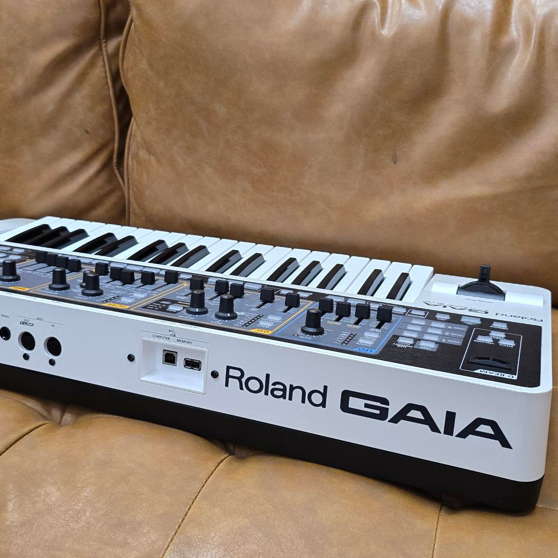 Roland GAIA SH-01 Synthesizer (Pre-Owned)