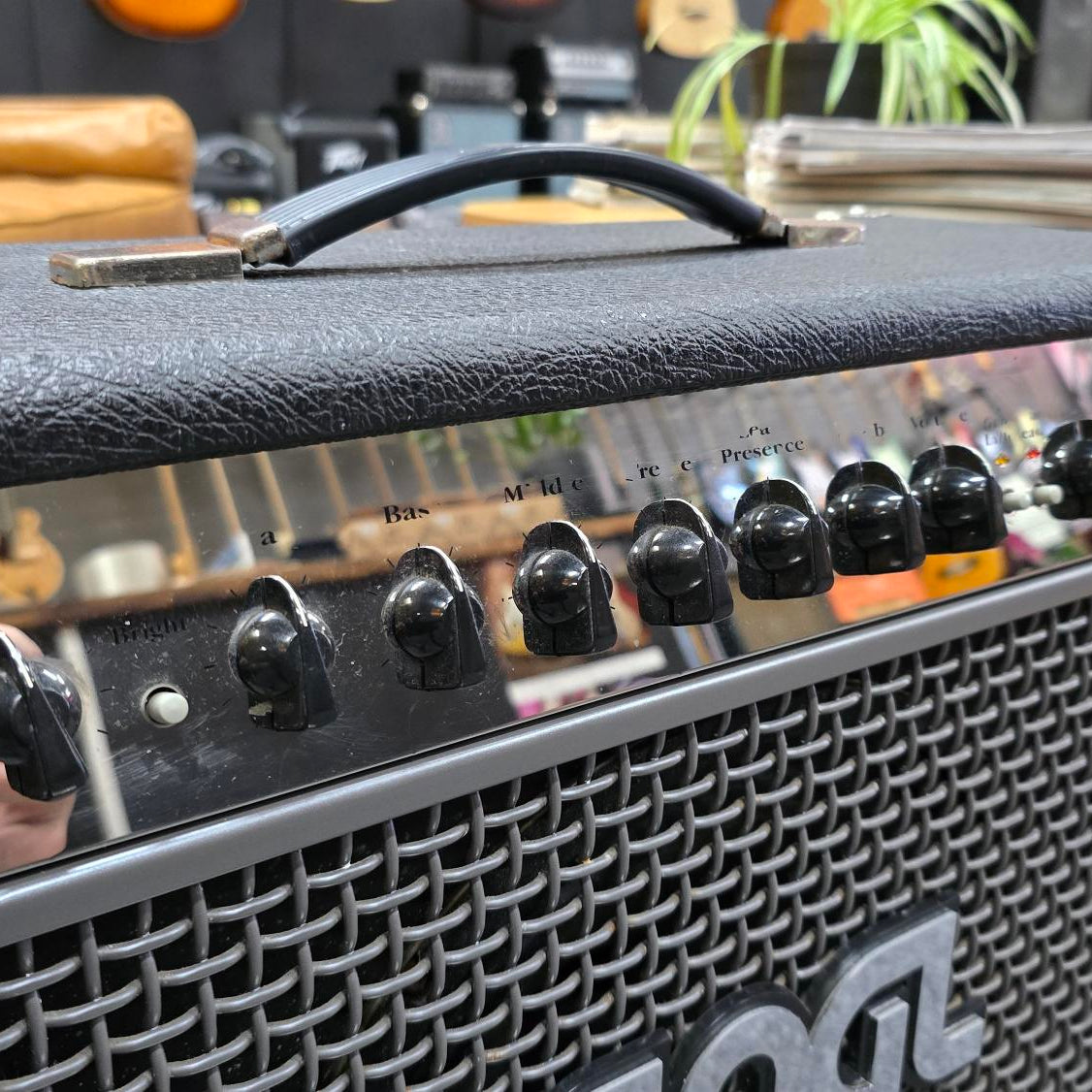 Face plate wear Engl Screamer Music at Noosa