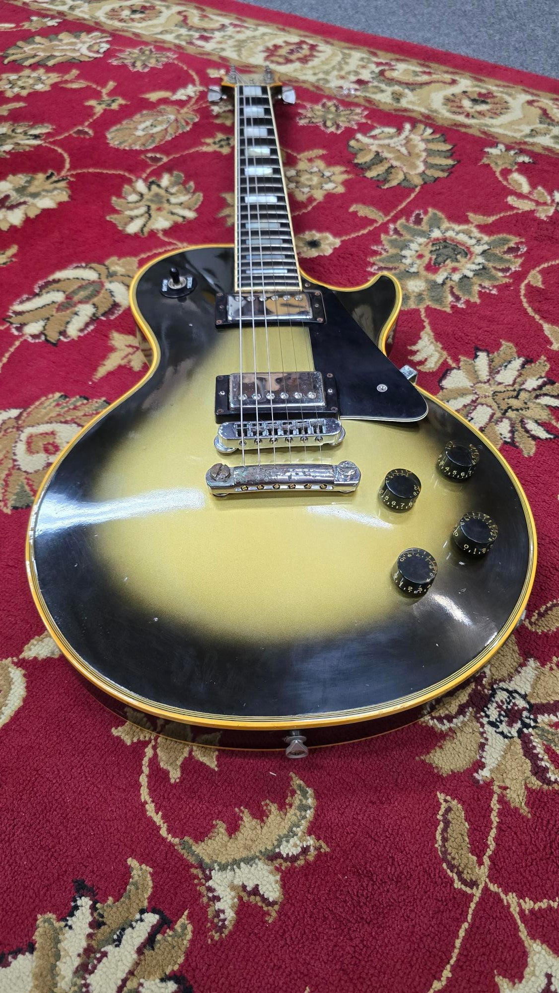 1981 Gibson Les Paul Custom SilverBurst Electric Guitar W/Original Case