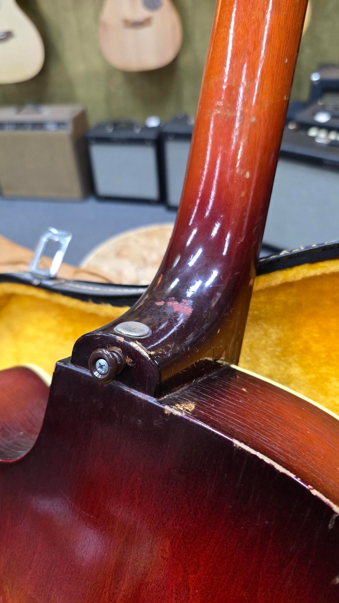 Vintage Alver by Maton 1950's Archtop Acoustic Guitar W/Case (Pre-Owned)