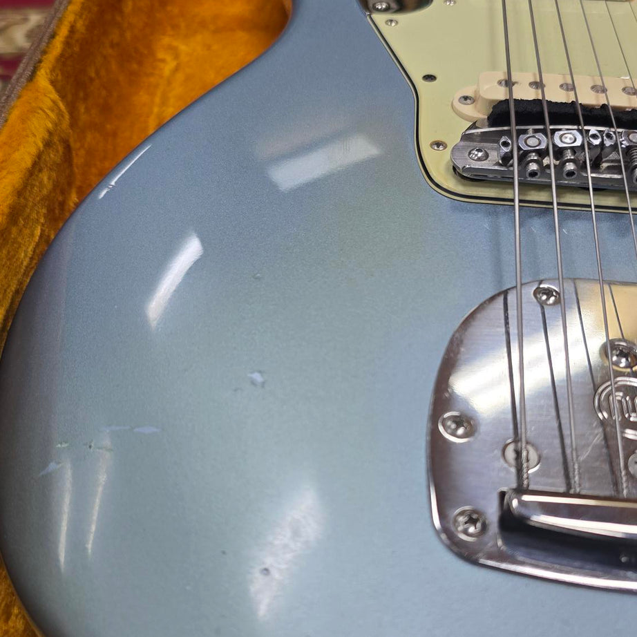 Fender American Vintage 1962 Jaguar 2008 "thin skin" Ice Blue Metallic w/ case + mastery upgrades