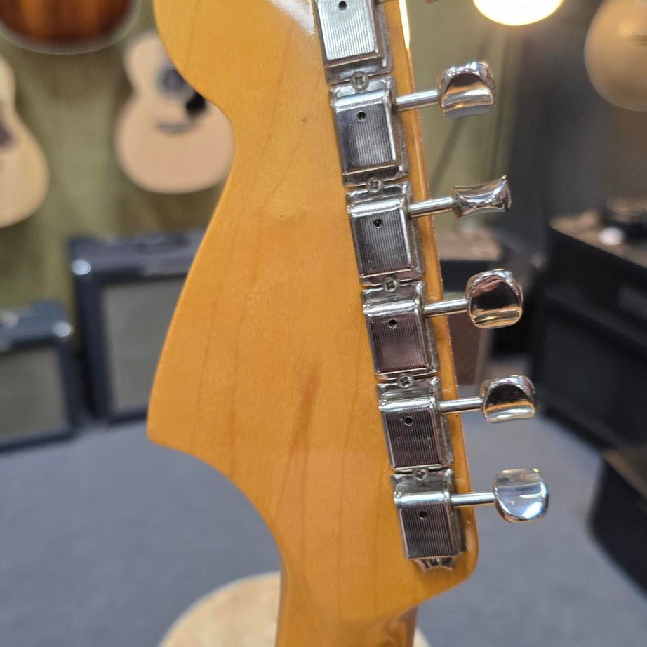 Fender American Vintage 1962 Jaguar 2008 "thin skin" Ice Blue Metallic w/ case + mastery upgrades