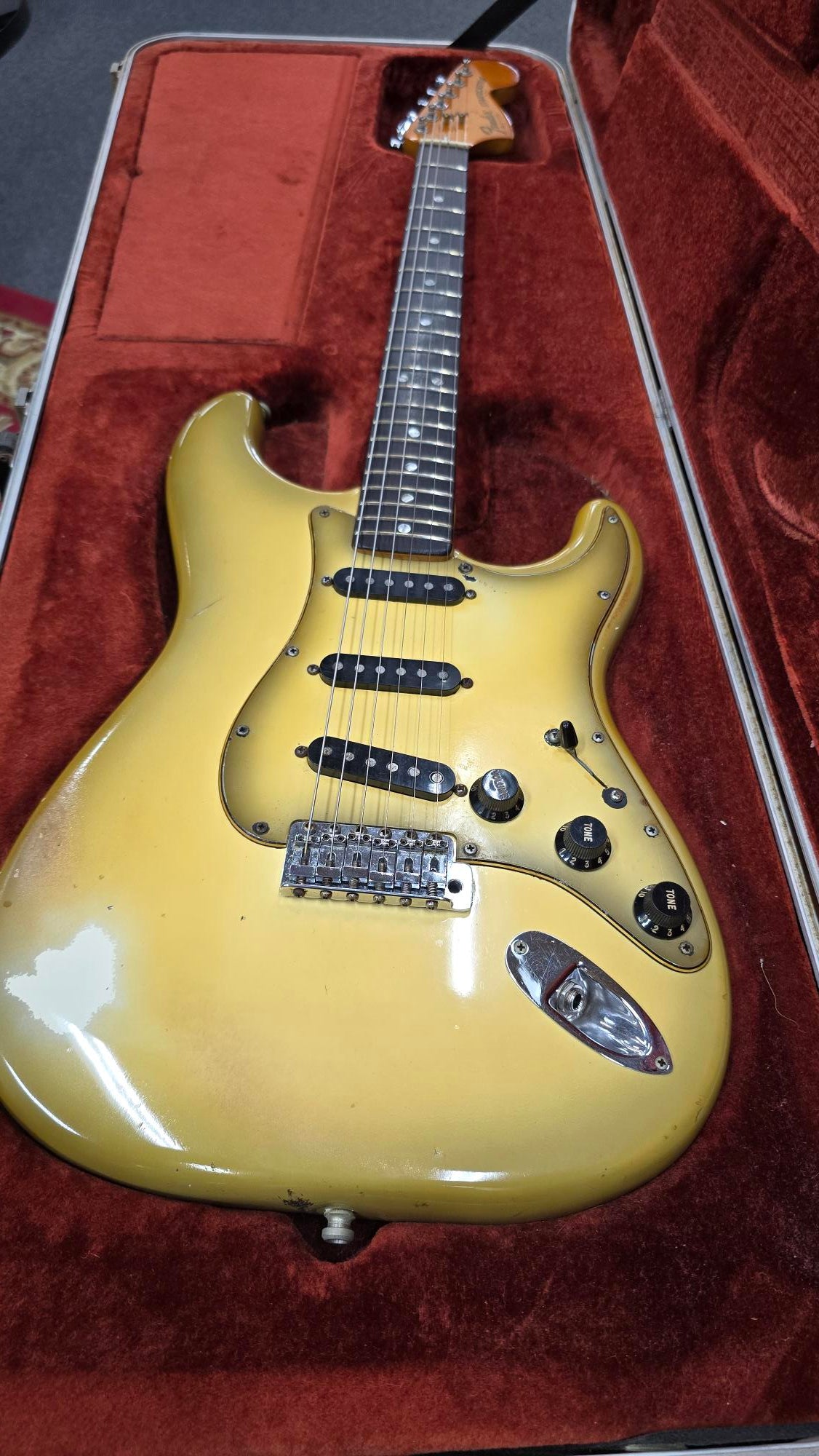 1978-1979 Fender Stratocaster Antigua W/Original Case (Pre-Owned)