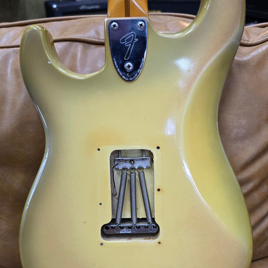1978-1979 Fender Stratocaster Antigua W/Original Case (Pre-Owned)