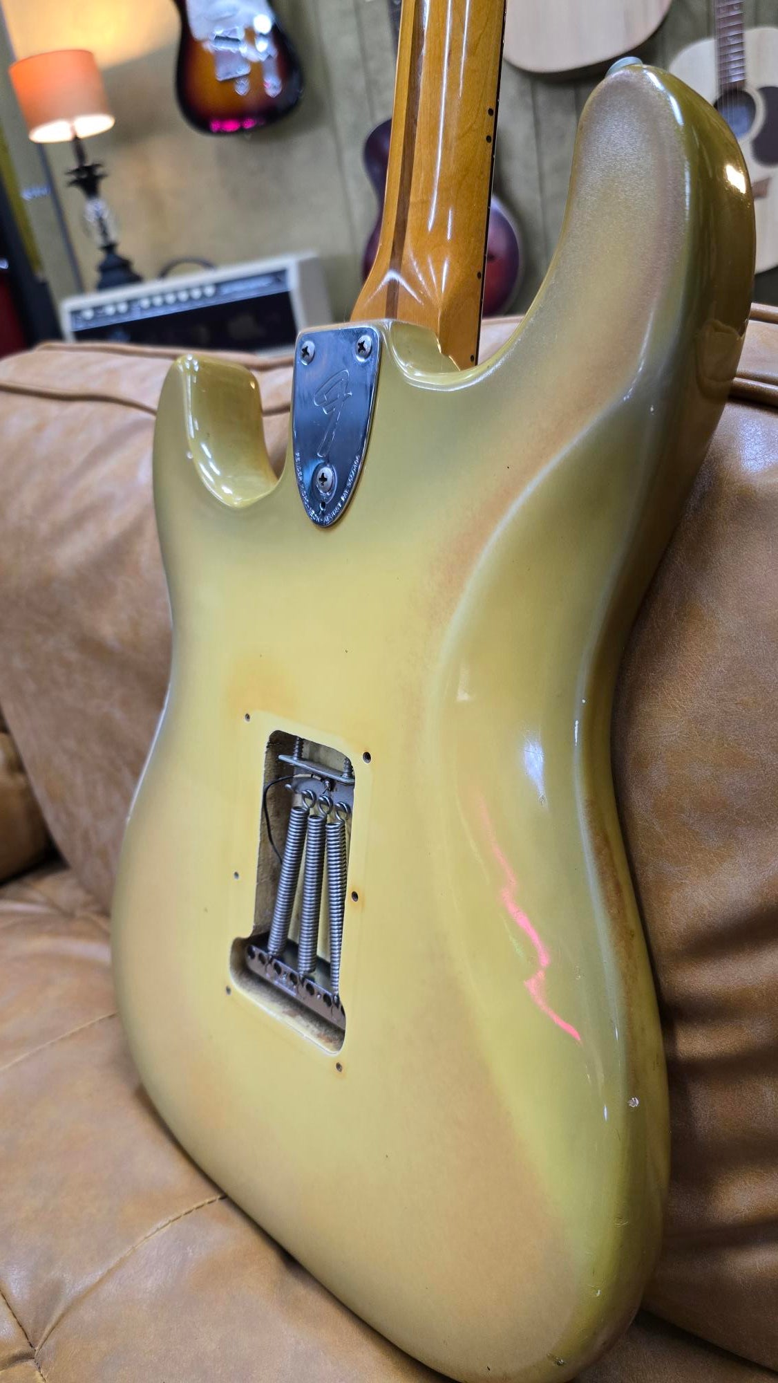 1978-1979 Fender Stratocaster Antigua W/Original Case (Pre-Owned)