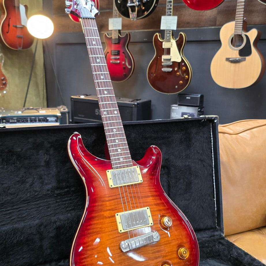 Early 2000's PRS Guitar Custom 22 Stop Tail Electric Guitar W/Case (Pre-Owned)