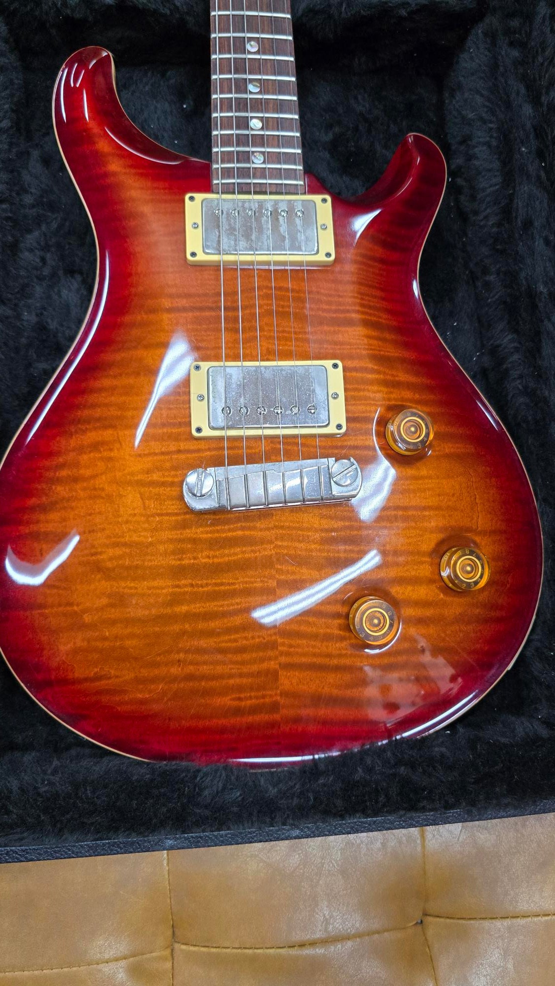 Early 2000's PRS Guitar Custom 22 Stop Tail Electric Guitar W/Case (Pre-Owned)