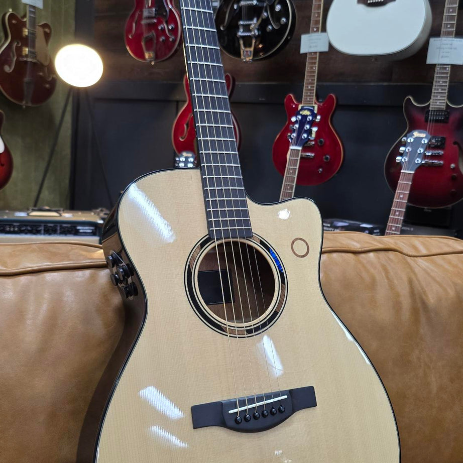 Yamaha TAS3 C Transacoustic Acoustic Electric Guitar in Natural Gloss