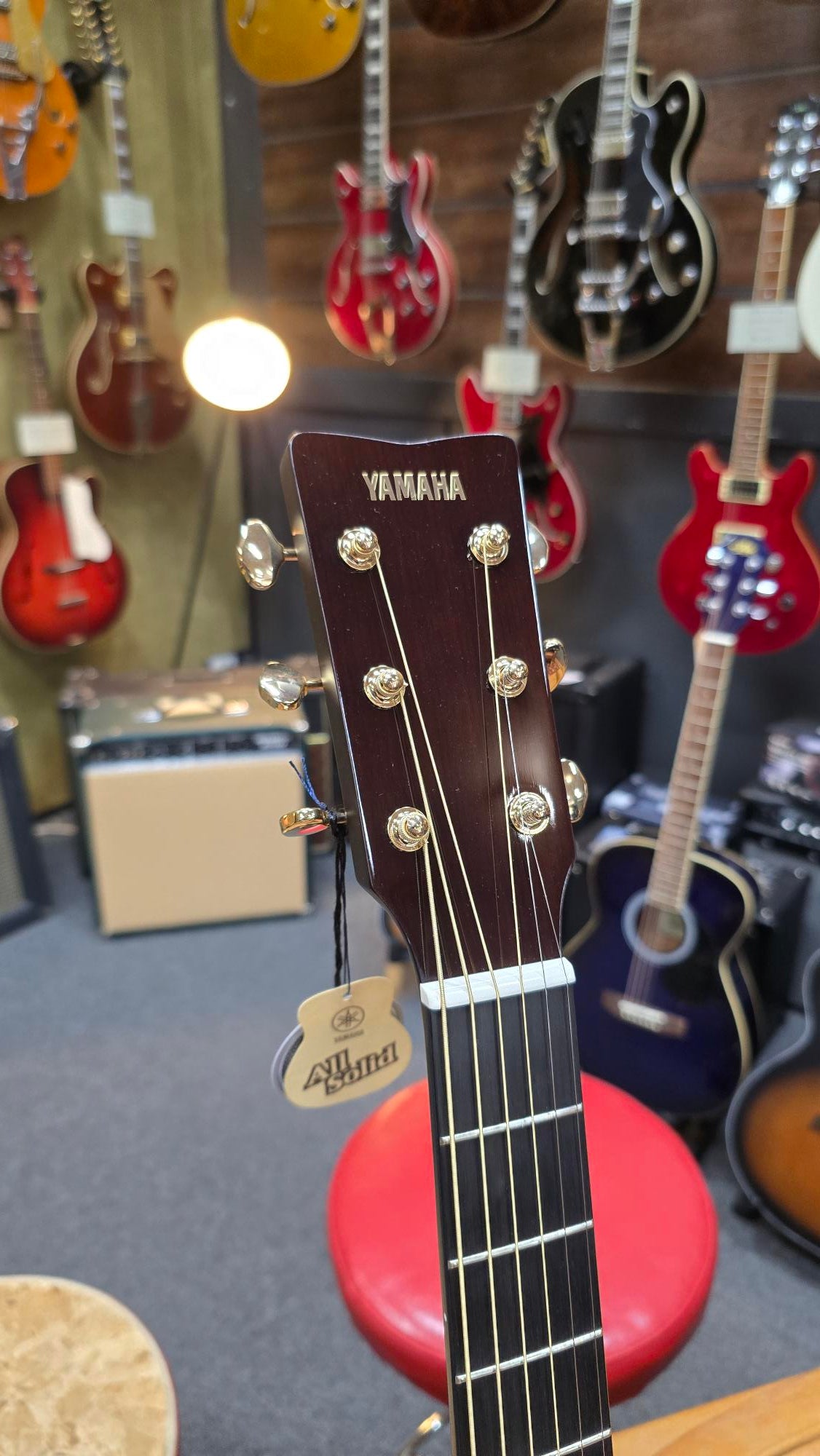 Yamaha TAS3 C Transacoustic Acoustic Electric Guitar in Natural Gloss