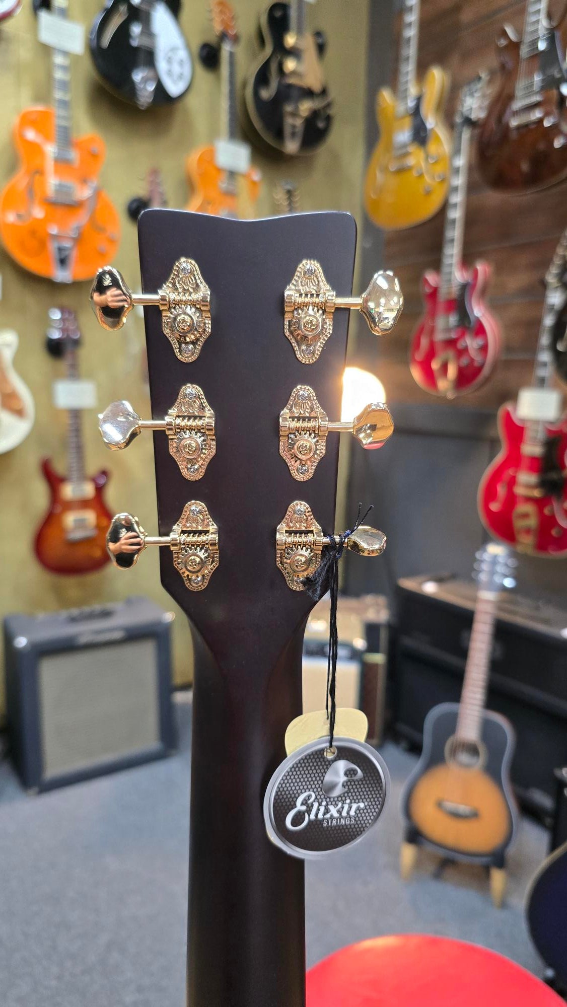 Yamaha TAS3 C Transacoustic Acoustic Electric Guitar in Natural Gloss