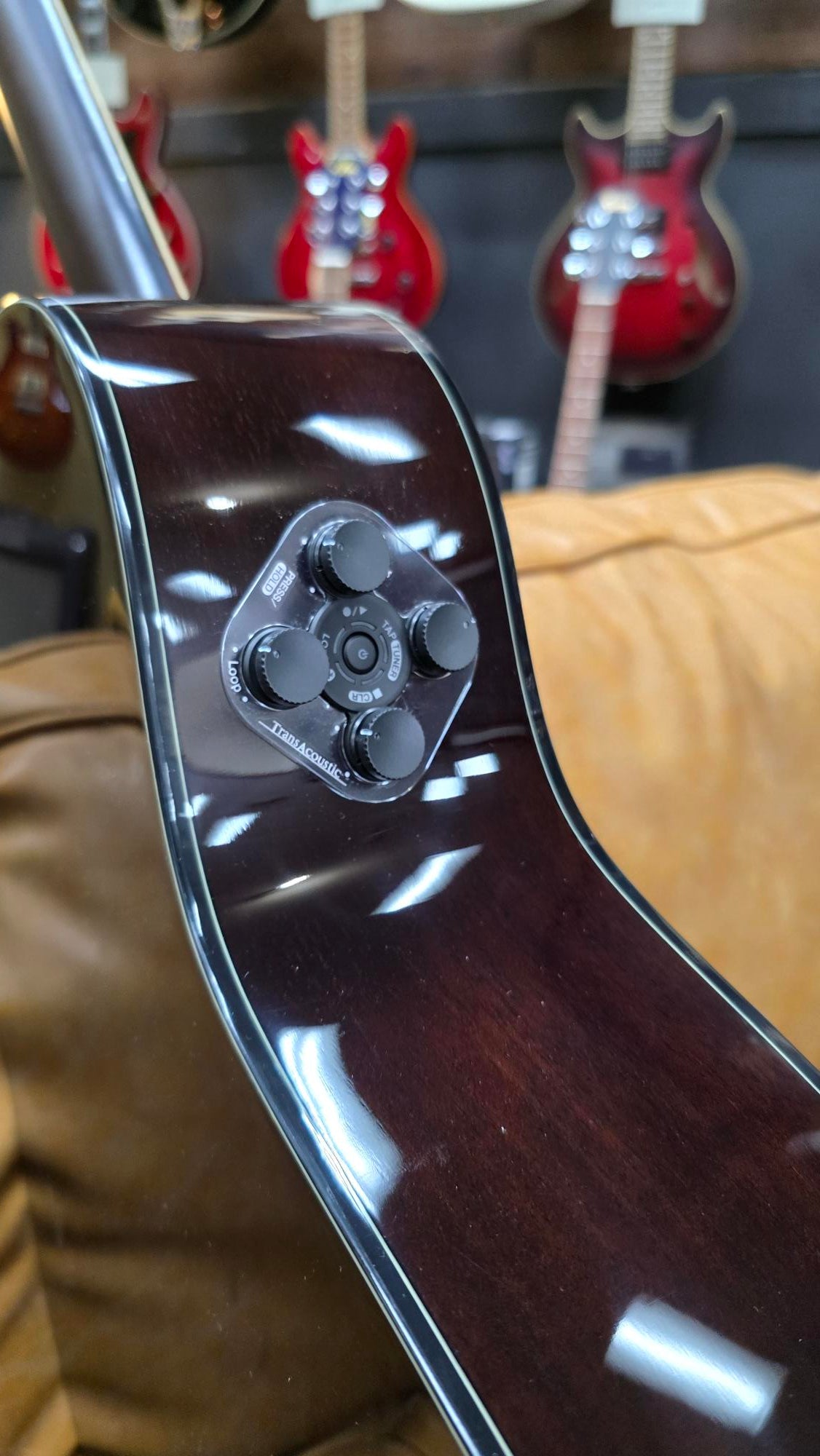 Yamaha TAS3 C Transacoustic Acoustic Electric Guitar in Natural Gloss