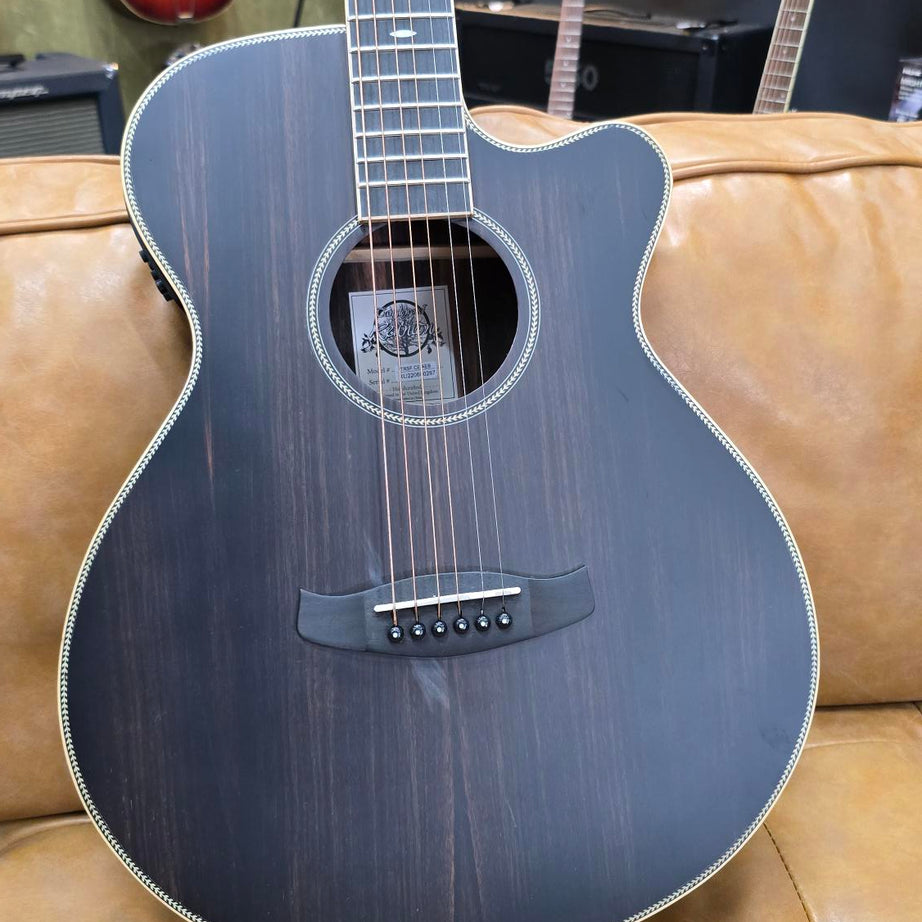 Tanglewood TRSFCEAEB Reunion all Ebony Super Folk Electric/Acoustic (Blemished Stock)