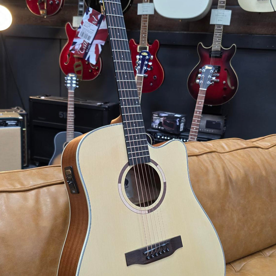 Tanglewood TS5-CE Strada Acoustic/Electric Guitar Dreadnought Spruce/Mahogany w/ Cutaway (Blemished Stock)
