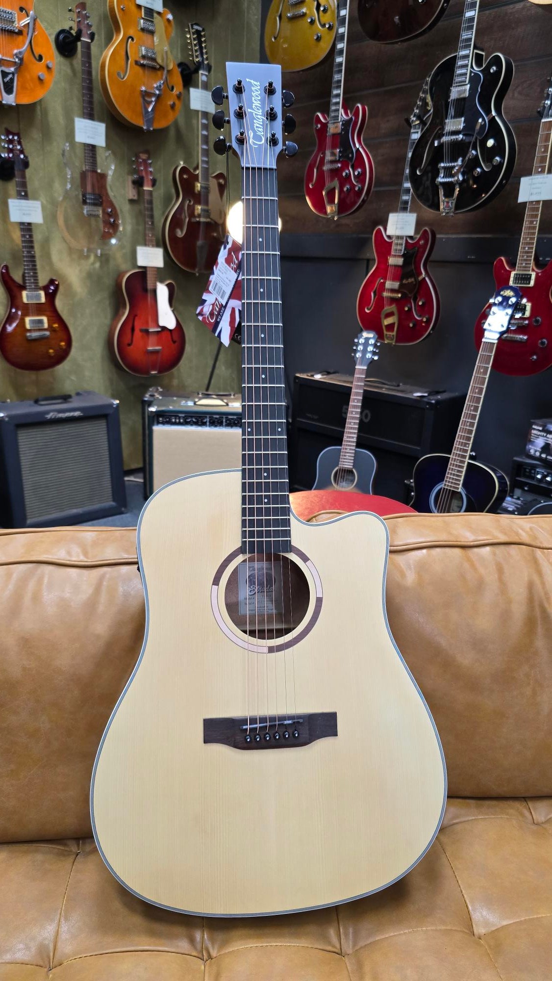 Tanglewood TS5-CE Strada Acoustic/Electric Guitar Dreadnought Spruce/Mahogany w/ Cutaway (Blemished Stock)