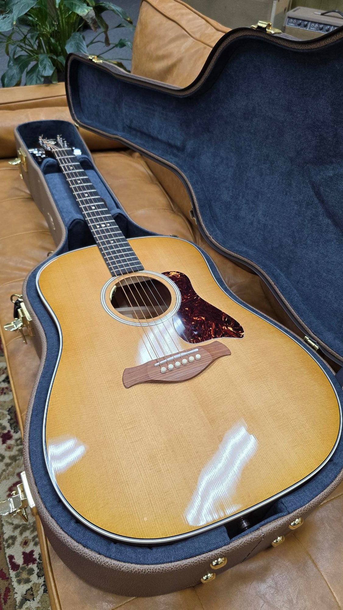 Taylor Trey Hensley Gold Label 510e Special Edition (preowned)