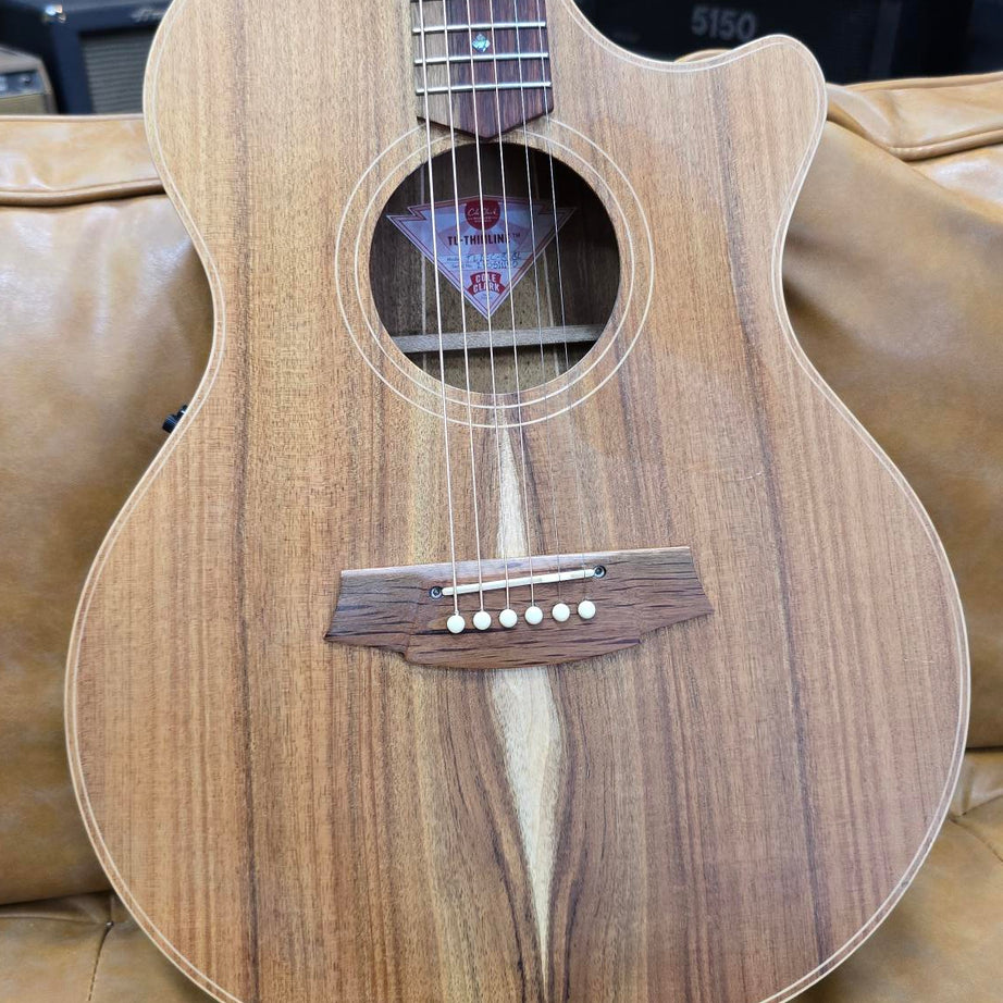 Cole Clark Thinline All Blackwood with Hardcase Pre-owned