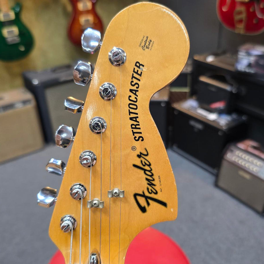 1973 Fender Stratocaster 3 Tone Sunburst Electric Guitar W/Og Case