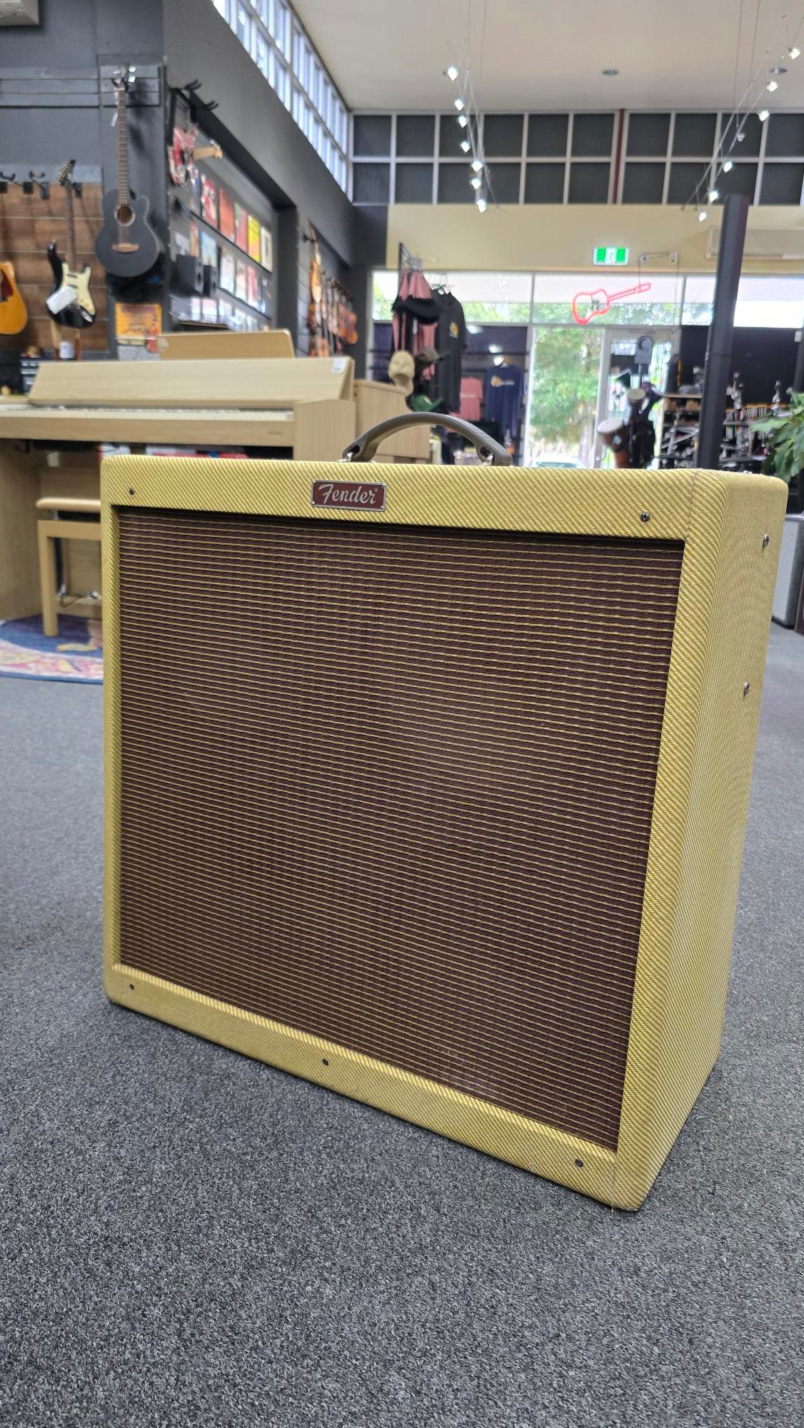 Fender Blues Deville 4x10 Tweed Guitar Amplifier (Pre-Owned)